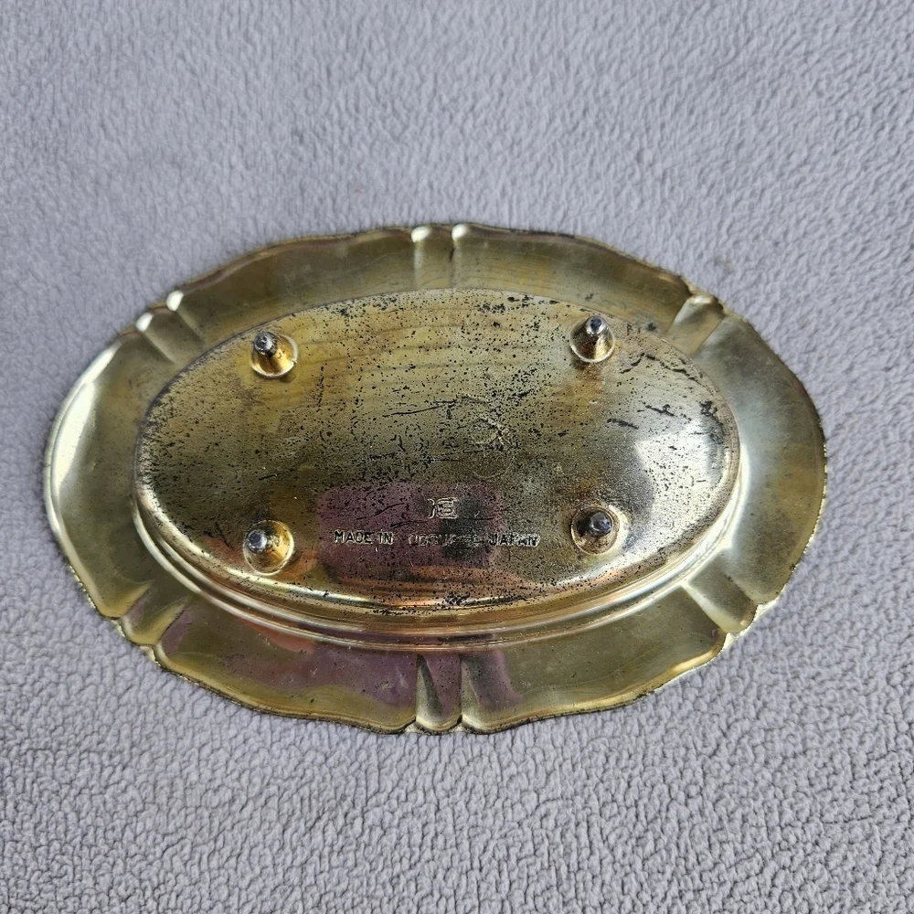VTG Metal Engraved Footed Trinket Box Storage Footed Floral Japan Gold Patina
